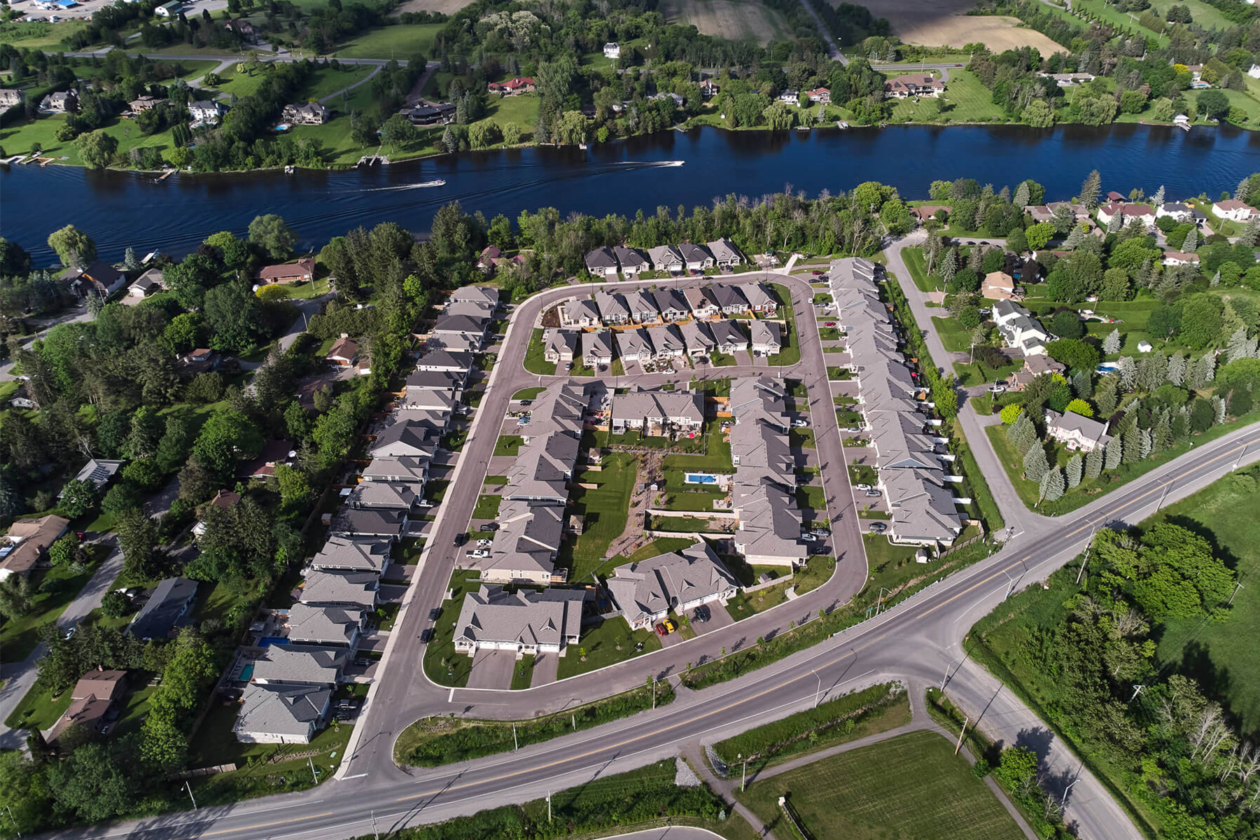 Riverwalk Manotick Gallery Image 6